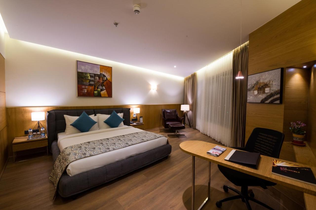Hotel The Fern Residency, Jāmnagar Extérieur photo